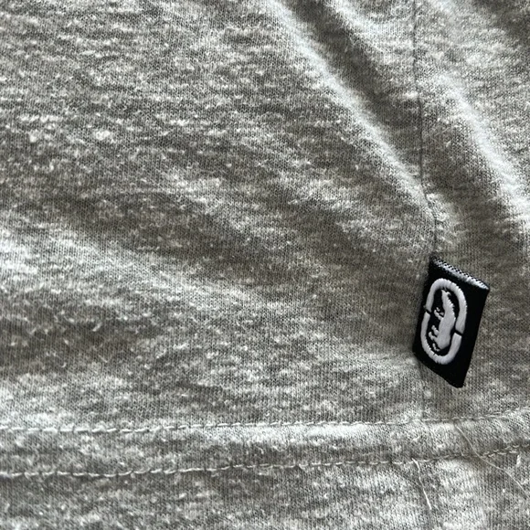 Ecko Ultd Instigate 93 Tee- Size XLarge. Preowned- Gray, Black, & Burgundy - Picture 2 of 6